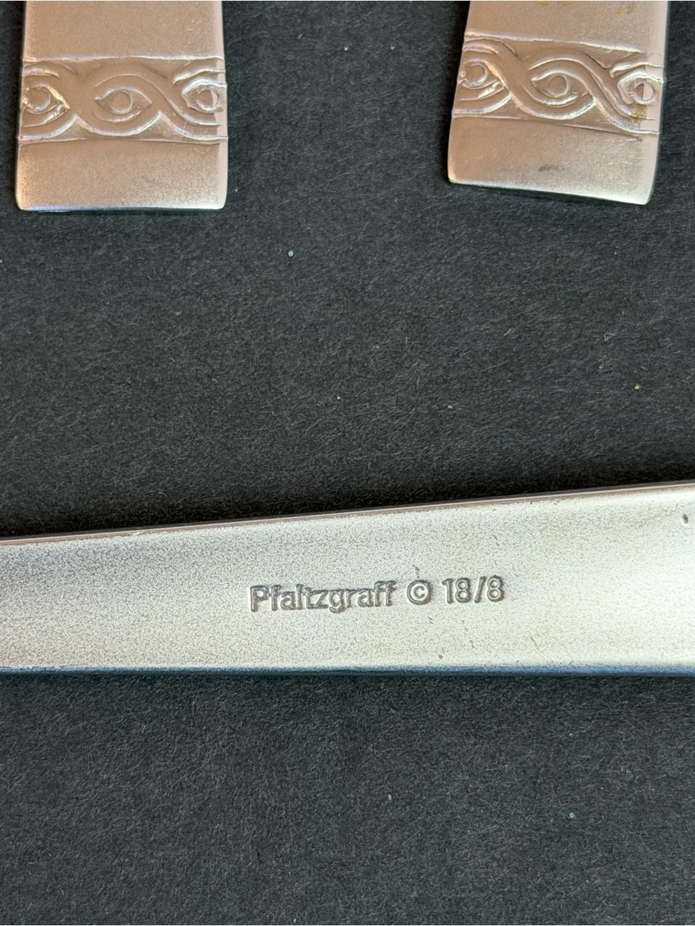 Pfaltzgraff Providence 18/8 Glossy Stainless Flatware 4 Teaspoons 1 Tablespoon - Picture 3 of 5